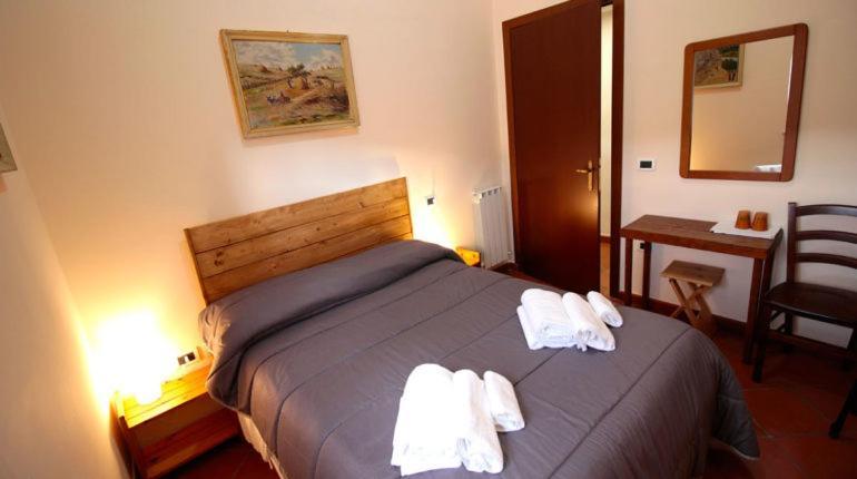 Bed and Breakfast Casale la Torretta Norcia Esterno foto
